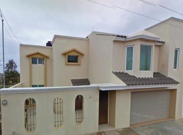 Casa de 4 habitaciones, Zacatecas · Hermosa y Amplia Casa, en Zona de Crecimiento, Espacio Tranquilo, Seguro y con Servicios Cercanos