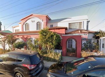 Casa de 4 habitaciones, Ensenada · ¡Residencia de Lujo en Privada Lomas del Parque, Durango!