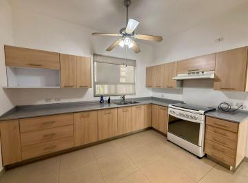 Casa de 3 habitaciones, Monterrey · Propiedad en Renta Sector Cumbres Élite