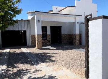 Casa · 200m² · 4 Recámaras · Casa Centrica en Venta 4 Recamaras