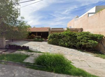 Casa de 5 habitaciones, Torreón · Recuperacion Bancaria en Torreón Jardín!