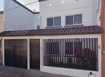 Casa de 3 habitaciones, León · Casa de Recuperacion en Venta