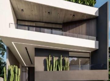 Casa en condominio · 315m² · 4 Recámaras · 2 Estacionamientos · Casa en Venta en Fraccionamiento