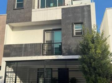 Casa de 4 habitaciones, Monterrey · Casa en Venta – Residencial de La Sierra, Zona La Rioja, Monterrey