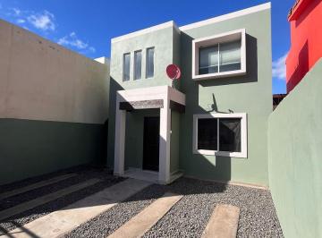 Casa · 85m² · 2 Recámaras · 2 Estacionamientos · Casa en Renta, Puerta del Mar, Ensenada, B. C.