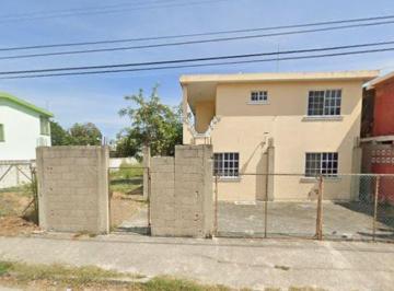 Casa · 209m² · 4 Recámaras · Terreno Lucio Blanco