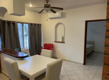 Departamento · 2 Recámaras · 1 Estacionamiento · Renta Centro Playa del Carmen Depa 2 Recs y 2 Baños Internet Incluido a 6 Calles 5 Av