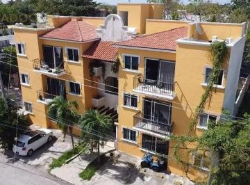 Departamento · 65m² · 2 Recámaras · 1 Estacionamiento · Renta Playa del Carmen Centro Depa 2 Recs y 2 Baños Sin Muebles o Semi