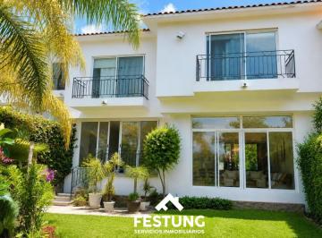 Casa de 3 habitaciones, Alvaro Obregón · Venta Hermosa Casa con Gran Jardín en Alvaro Obregón