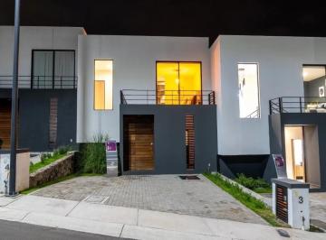 Casa · 99m² · 2 Recámaras · 2 Estacionamientos · Casa en Fraccionamiento Zibatá