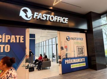 Local comercial , Zapopan · Oficina Catorce con Capacidad Una Persona