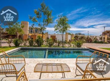 Departamento · 253m² · 3 Recámaras · 2 Estacionamientos · Renta o Venta de Penthouse en Cumbres del Lago - Magnolia
