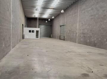 Bodega comercial , Chihuahua · Bodega 600 m² Av Industrias Esq. Av Homero $66 Mil con Rampa