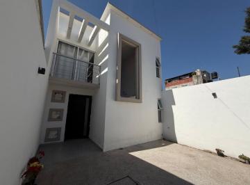 Casa de 3 habitaciones, Cuautlancingo · Casa en Venta en Cuautlancingo a 1 Min de Peri, 3 Rec, a Pie de Calle.