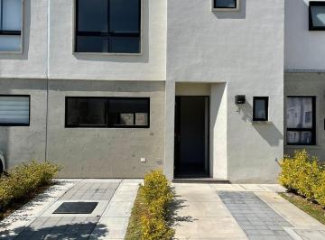 Casa · 111m² · 3 Recámaras · 2 Estacionamientos · Casa en Fraccionamiento Alleza Mirador
