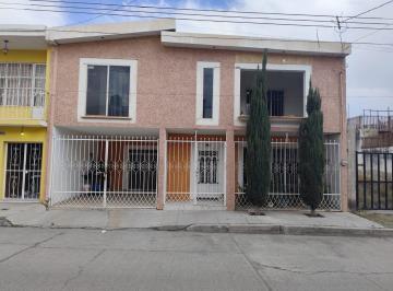 Casa · 243m² · 5 Recámaras · 1 Estacionamiento · Casa en Venta 5 Recamaras Col. 16 de Septiembre - (4)