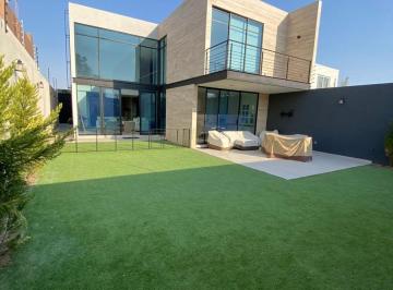 Casa · 356m² · 3 Recámaras · 3 Estacionamientos · Casa en La Campiña del Bosque