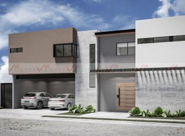 Casa · 287m² · 3 Recámaras · 2 Estacionamientos · Casa en Venta en Pesquería