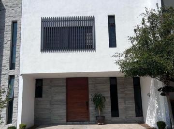 Casa en condominio · 185m² · 3 Recámaras · 2 Estacionamientos · Casa en Venta en Punto Sur Este