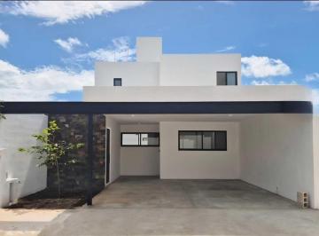 Casa de 3 habitaciones, Mérida · Casa en Venta con Recámara en Planta Baja, Gran San Pedro Cholul