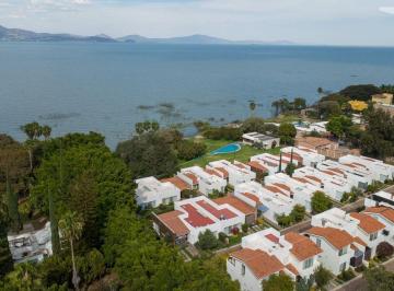 Casa en condominio · 150m² · 3 Recámaras · 2 Estacionamientos · Casa con Amenidades a Pie de Lago de Chapala, 3 Habitaciones, un Solo Piso, en Fraccionamiento Priva