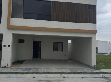 Casa · 219m² · 3 Recámaras · 2 Estacionamientos · Casa en Venta en Rinconada Colonial - Sector Toledo