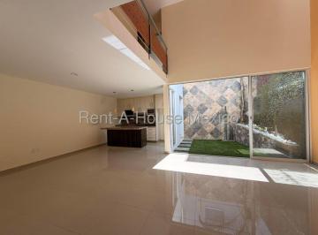 Casa en Renta de 3 habitaciones Fraccionamiento El Mirador · Casa en Renta con Roof Garde de 3 Recamaras, El Mirador, El Marques. Querétaro. Cmz