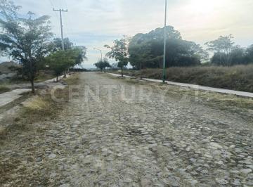 Terreno / Lote · 133m² · Fracc. Puerta Real, Calle: Francia 1328, Colima, Colima