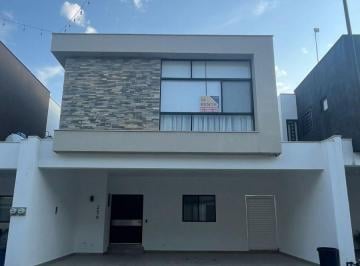 Casa de 3 habitaciones, Santiago · Casa Amueblada en Renta en Altares Residencial, Santiago, Nl.