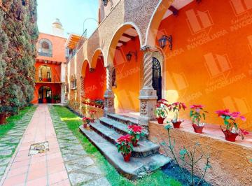 Casa · 407m² · 8 Recámaras · 5 Estacionamientos · Del Carmen Coyoacan
