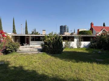 Casa en condominio de 3 habitaciones, Puebla · Casa en Venta de un Solo Nivel en Cipreses Zavaleta | 774 m² de Terreno y Acabados en Roble