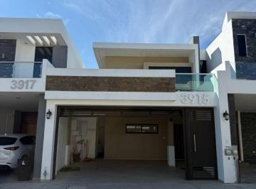 Casa de 4 habitaciones, Mazatlán · Casa en Venta en Coto Atlántico
