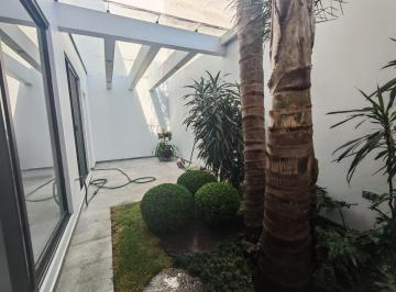 Casa · 285m² · 3 Recámaras · 2 Estacionamientos · Fracc La Mezza a 5 Min de Udla