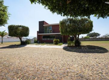 Casa en condominio · 194m² · 2 Recámaras · 2 Estacionamientos · Casa Frente a Parque en Venta, Colinas de Santa Anita, Tlajomulco de Zuñiga