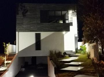 Casa de 3 habitaciones, León · Casa en Venta/renta en Condominio Xiv, El Molino Residencial, León, Gto.