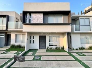 Casa de 3 habitaciones, Zapopan · Casa Venta en Valle Imperial Zapopan Jalisco