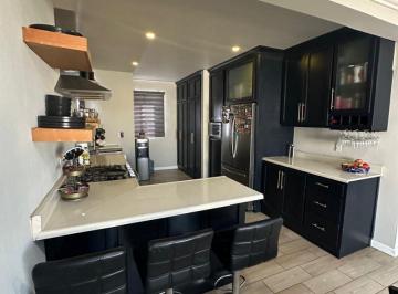 Casa de 3 habitaciones, Playas de Rosarito · Casa en Venta, Vive en Rosarito, Donde Otros Vienen de Vacaciones.