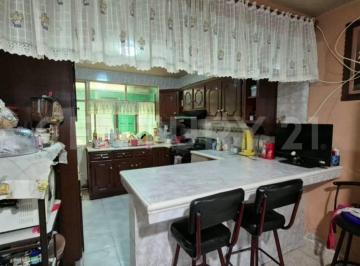 Casa · 210m² · 9 Recámaras · Venta Propiedad con 3 Departamentos, Prizo II, Ecatepec, Edo Mex
