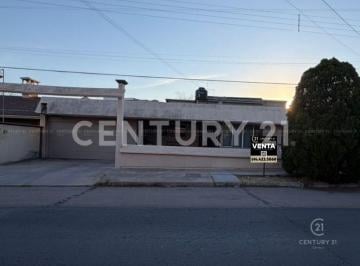Casa · 426m² · 4 Recámaras · Casa en Venta en Colonia San Felipe en Chihuahua, Chih.