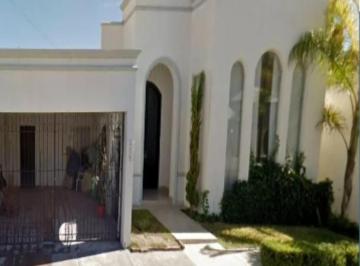Casa de 3 habitaciones, Saltillo · Lasm54 - Casa en Venta en Valle San Agustín – Una Planta con Jardín y Alberca
