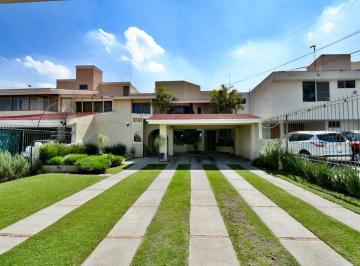 Casa de 4 habitaciones, Zapopan · Baja de Precio, Casa Chapalita en Venta