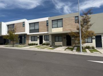 Casa · 143m² · 3 Recámaras · 2 Estacionamientos · Venta Casas Queretaro El Marques Fraccionamiento Zaru y El Mirador