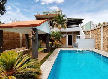 f2a6ddc2b0b51adc699c56a758f51cb43df33710c53bfd8d2e96af5fe132a419 · Casa en Venta en Altos de Oaxtepec