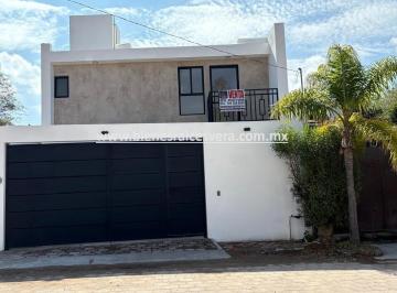 07b1662c54cb1803682eecb708cba3b49a8089339aaadd48e5e24d767c558ab0 · Casa en Pre - Venta en Tequisquiapan en El Fracc. Balcones de Tequisquiapan. Yuri