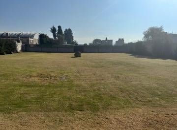 Terreno / Lote · 2333m² · Terreno Mixto en Venta Y/o Renta