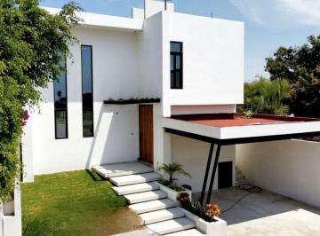 e3b6422759320285d3d1e390ae55aeaa93938cc8c090270e67b5b92b30b8ba29 · Casa en Venta en Vergeles de Oaxtepec