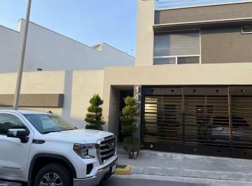 Casa de 3 habitaciones, Monterrey · Casa en Renta en Col. Cerradas de Valle Alto