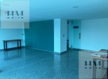 Oficina · 147m² · 2 Estacionamientos · Oficina en Hipódromo