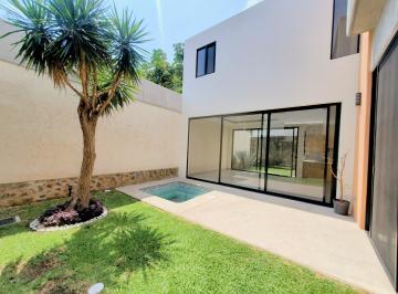 Casa de 4 habitaciones, Cuernavaca · Casa Dentro de Privada Cerca del Colegio Morelos en Cuernavaca