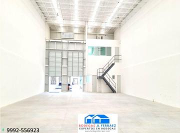 Bodega comercial de 2 habitaciones, Mérida · Bodega de 580 m². Parque Industrial Periferico C/seguridad